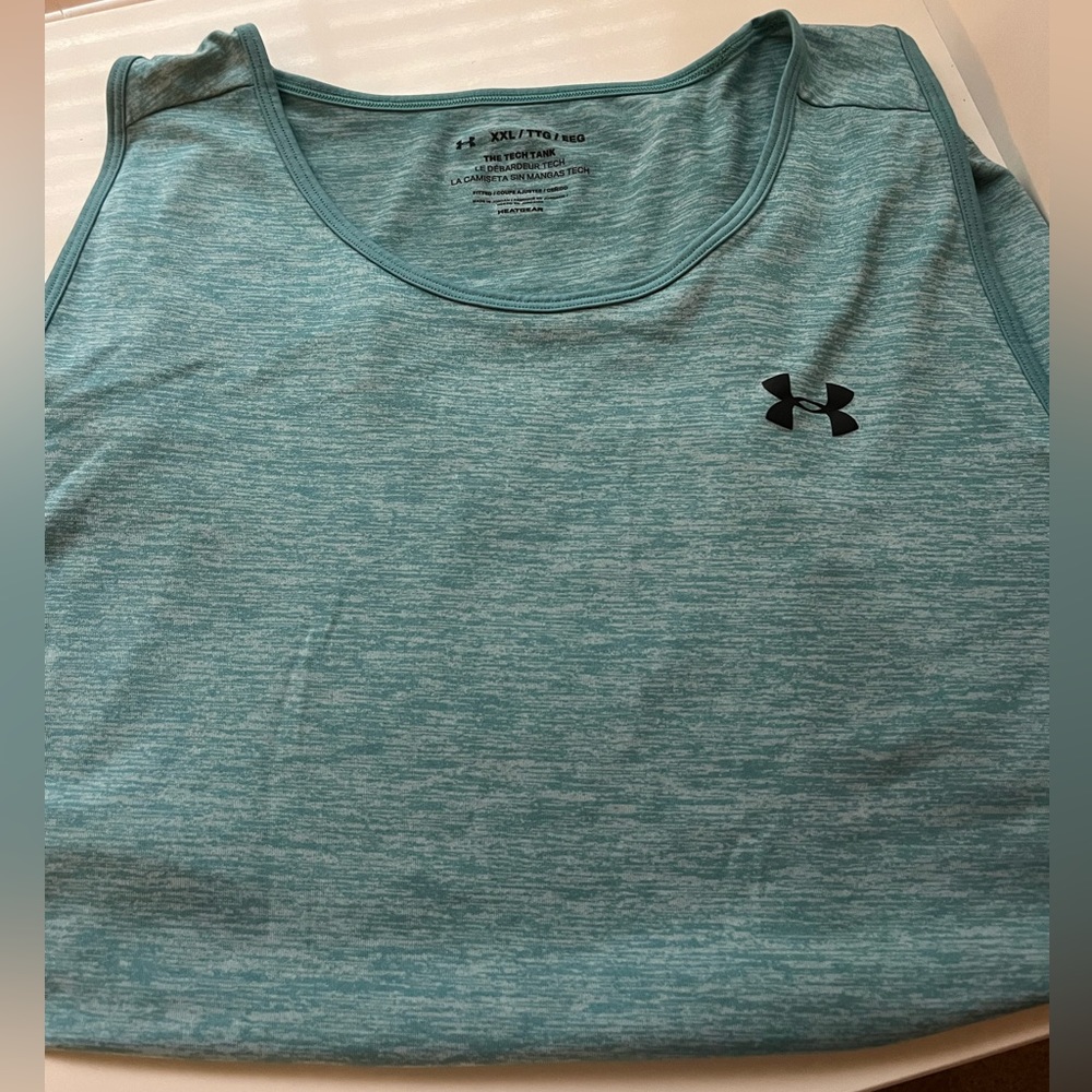 Men’s Under Armour “The Tech Tank” like new
